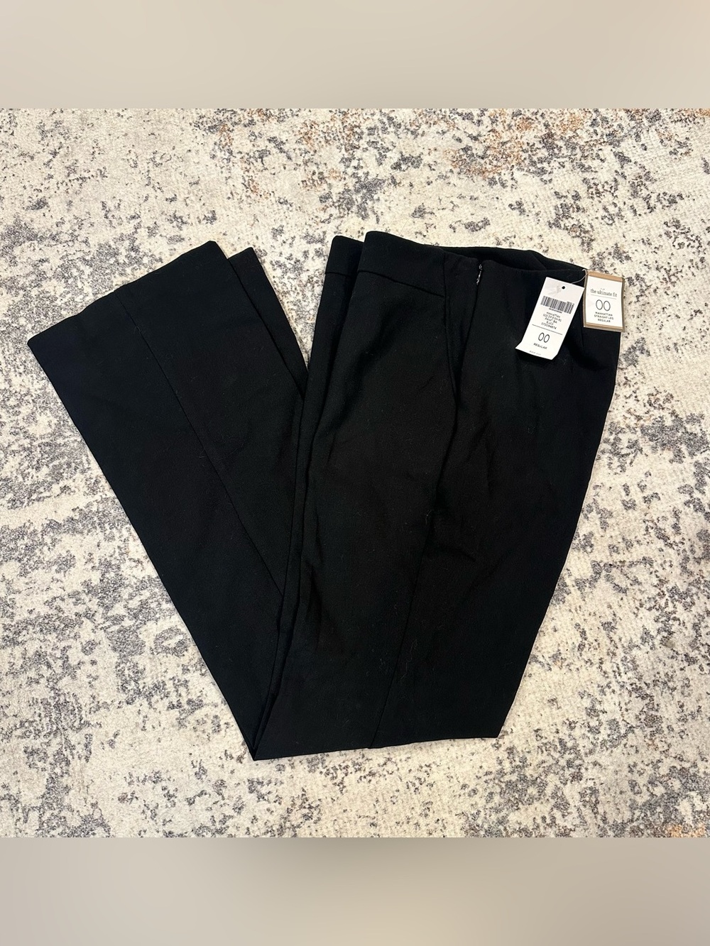 NWT Chicos Manhattan Straight Leg Ultimate Fit Black Pants—sz 00